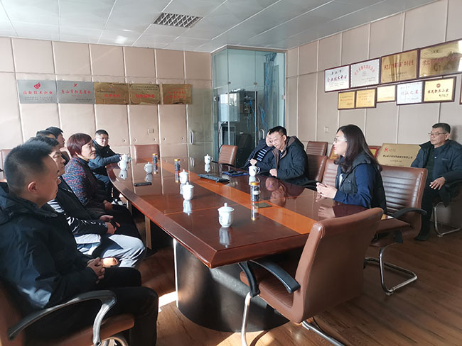 Shandongi tööstus- ja kaubandusliit külastas Tangshan Jinsha ettevõtet